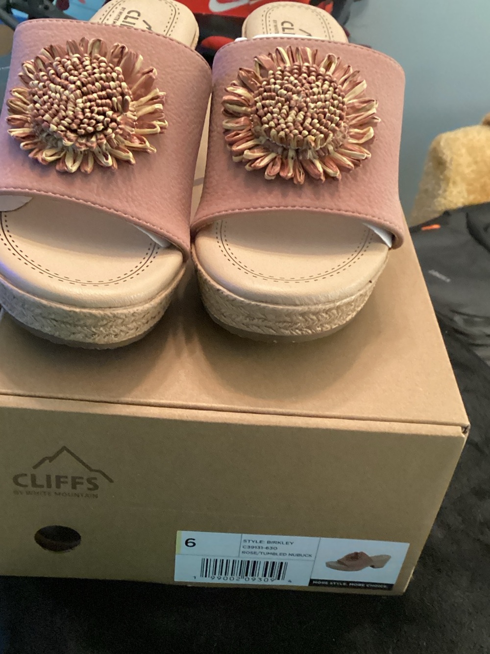 Cliffs by WHITE MOUNTAIN Pink Floral Embellished Slide Wedge Sandals